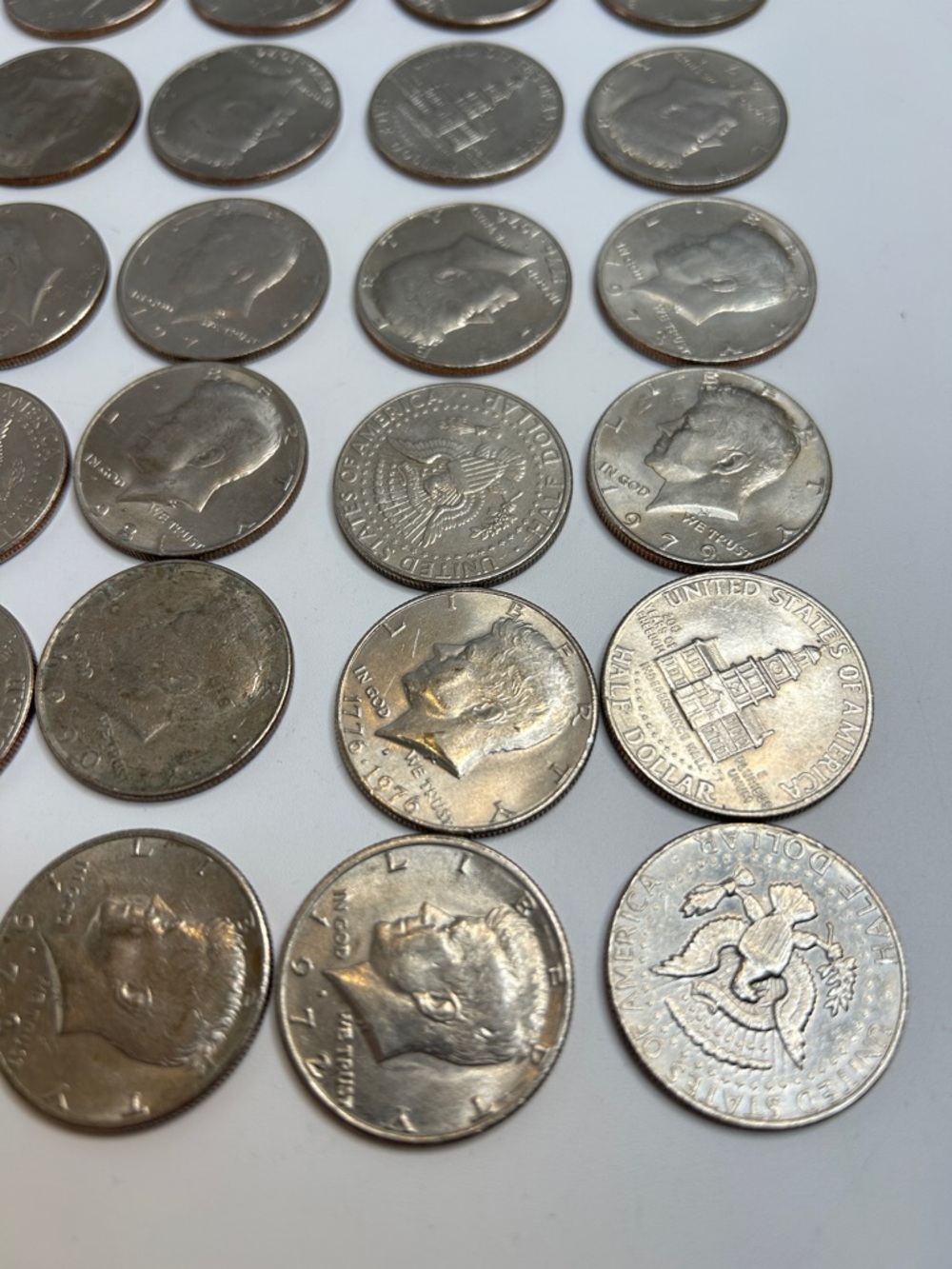 Large Estate Sale Kennedy Half Dollars Coin Lot Face Value $31.5 Coin Collection - Picture 4 of 7